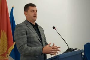 Muratović: Orkestriran napad na Jakupija iskaz nemoći da se još...