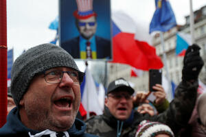 U Pragu protesti protiv penzijske reforme: "Penzija sa 68 godina -...