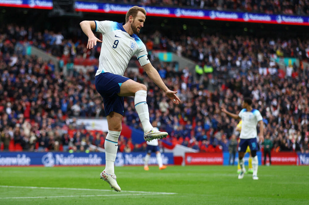 Hari Kejn je oborio rekord Vejna Runija, a Engleska nadigrala Italiju, Foto: CARL RECINE