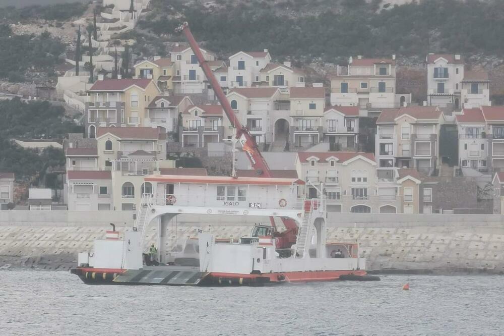 Trajekt Pomorskog saobraćaja, Foto: Siniša Luković