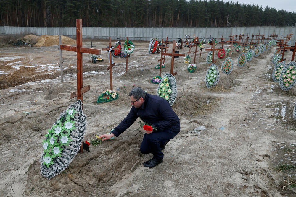 <p>Valentinu Sen su Rusi ubili u dvorištu njene kuće. Šest dana je tamo ležalo mrtvo tijelo te 69-godišnje penzionerke dok 31. marta prošle godine kijevsko predgrađe Buču nije oslobodila ukrajinska vojska</p>