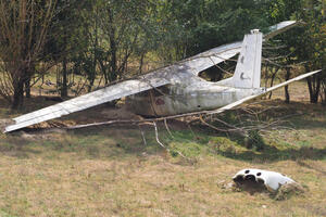 Hrvatska: U Puli pao mali avion, poginule dvije osobe