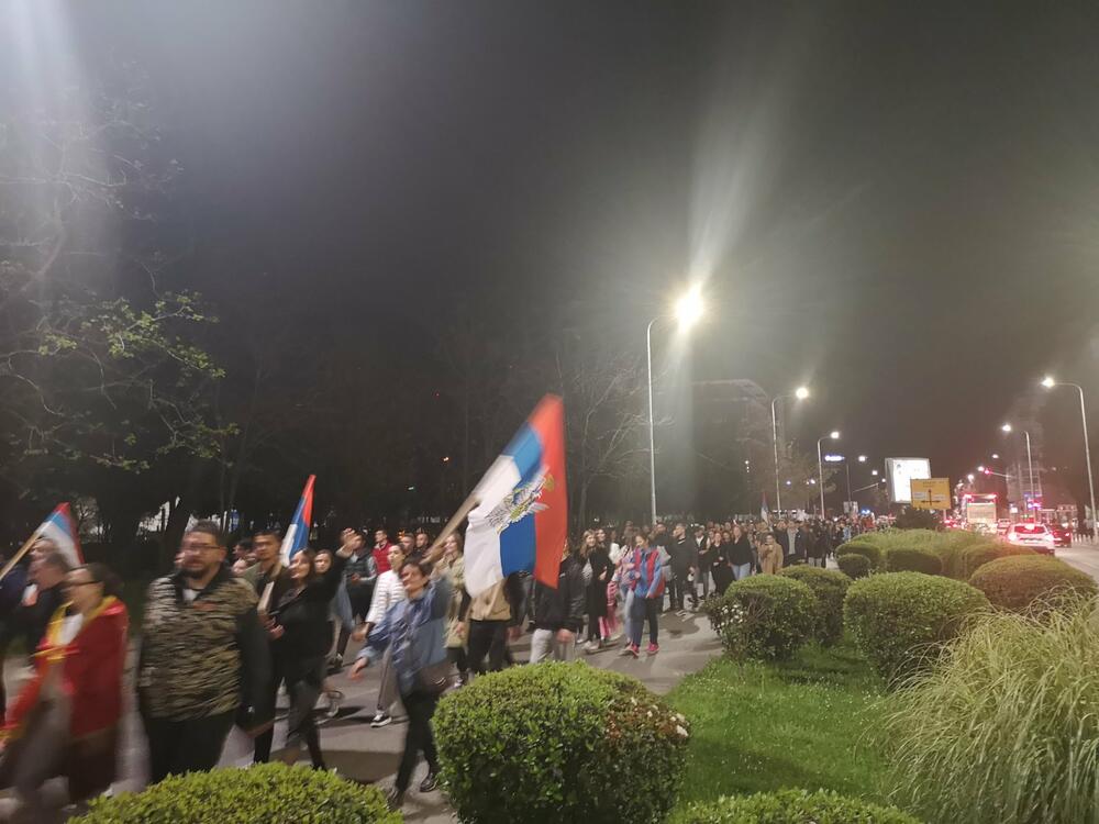 <p>Kandidat Evrope sad ubjedljivo vodi protiv Đukanovića, prema preliminarnim podacima</p>