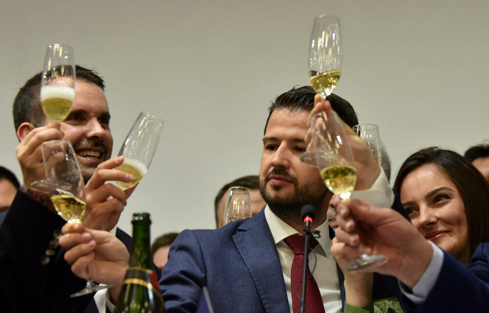 <p>"Ovo je istorijski dan za sve", kazao je Milatović nakon pobjede na izborima</p>