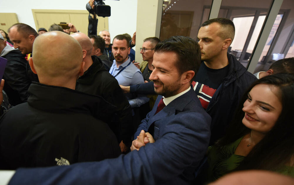 <p>"Ovo je istorijski dan za sve", kazao je Milatović nakon pobjede na izborima</p>