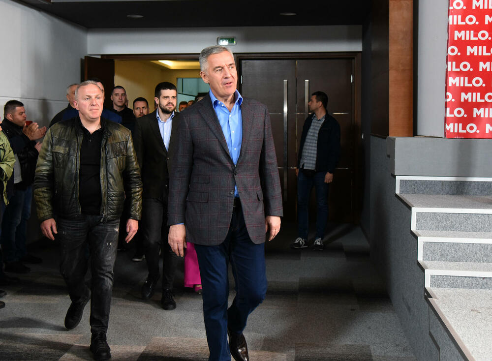 Potpuno razvlašćivanje DPS-a: Đukanović