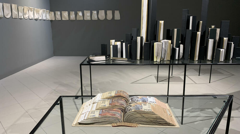 <p>Samostalna izložba Irene Lagator Pejović biće otvorena večeras u Čačku u galeriji “Nadežda Petrović”</p>