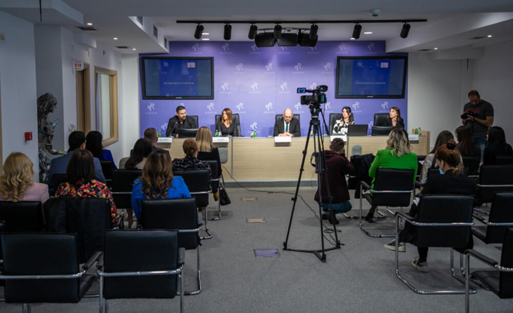 Sa potpisivanja Memoranduma o saradnji između centara za socijalni rad i Centra za romske inicijative (CRI)