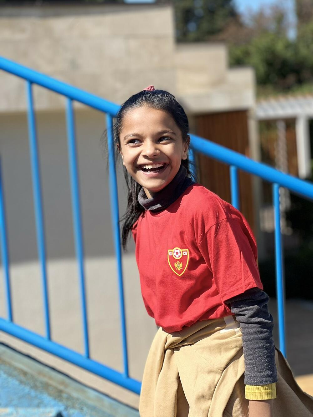 <p>"Kancelarija za RE će svakako i u narednom periodu pružati podršku romskoj zajednici kako bi unaprijedili kvalitet života, pa i danas, kao i svakog drugog dana, šaljemo podršku pripadnicima RE zajednice, sa željom da ukupni uslovi u kojima žive budu na što višem nivou”, kazala je Hristina Laban ispred Kancelarije za Rome i Egipćane</p>