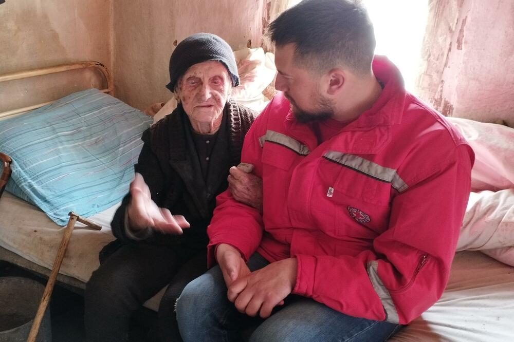 Starica željna priče, Foto: Dragana Šćepanović