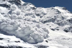 Darmanen: U lavini u francuskim Alpima stradale četiri osobe
