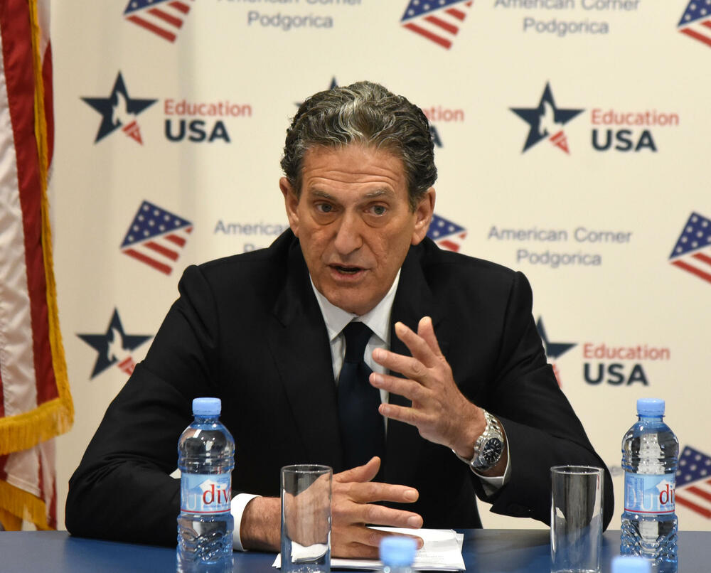 <p>On je rekao da postoji jedan broj portala u Crnoj Gori koji šire dezinformacije iz Rusije i Kine</p>