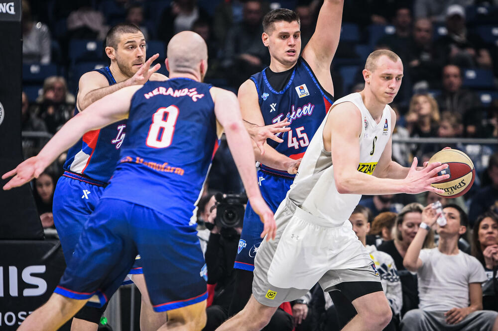 Alen Smailagić na večerašnjoj utakmici, Foto: KK Partizan/Dragana Stjepanović