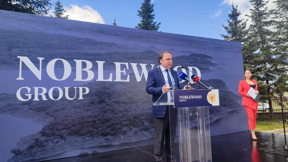 <p>"Ovo je podsticaj da i dalje nastavimo da kreiramo jedan ovakav ambijent u industrijskim zonama Nikšića, uvjeren sam da će ovakvih investicija biti još", poručio je Kovačević</p>