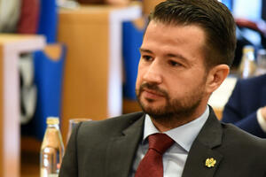 Milatović: U komunikaciji sam sa Spajićem, postoje različita...