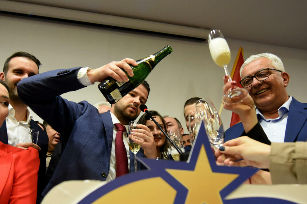 Dio partija većine saopštiće novom predsjedniku očekivanja: Slavlje u štabu Milatovića, Foto: Boris Pejović