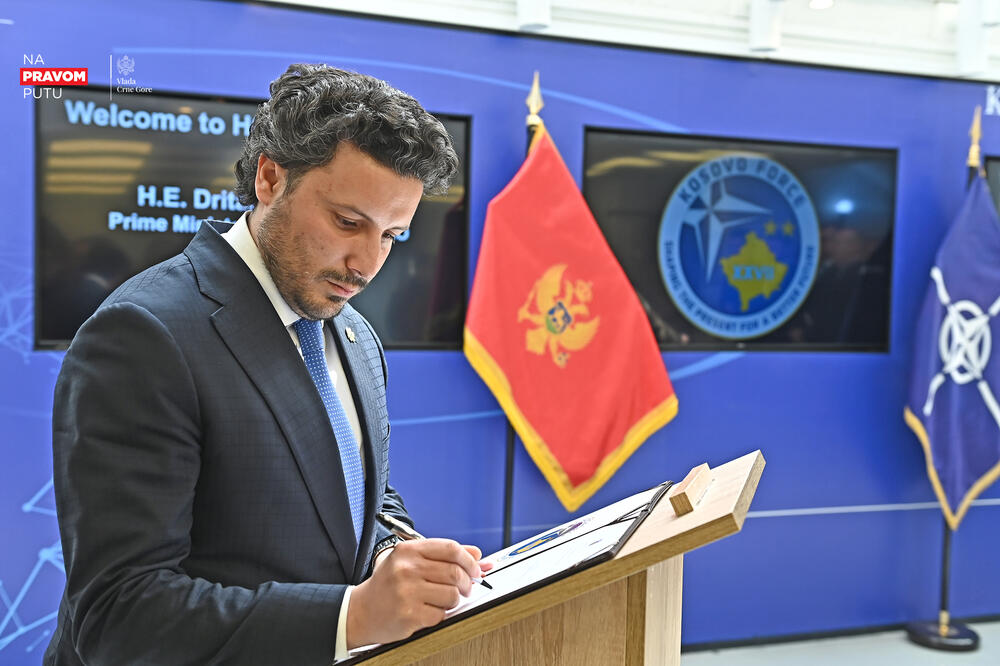 <p>"Ristuči je pohvalio Crnu Goru za deeskalaciju potencijalnih rizičnih situacija i naveo da cijene doprinos Crne Gore sa svojim vojnicima, za koje je naveo da su izuzetno profesionalni u misiji KFOR-a", navodi se u saopštenju </p>