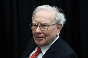 Warren Buffett - how to retire with the old investment master