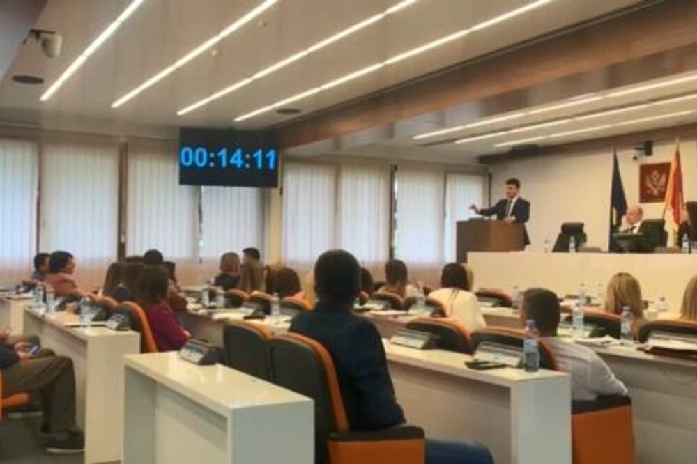 Sa današnje sjednice SO Budva, Foto: Vuk Lajović