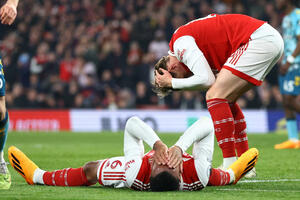 "Crazy" match in London, Arsenal in the photo-finish from 1:3 to 3:3, it says...