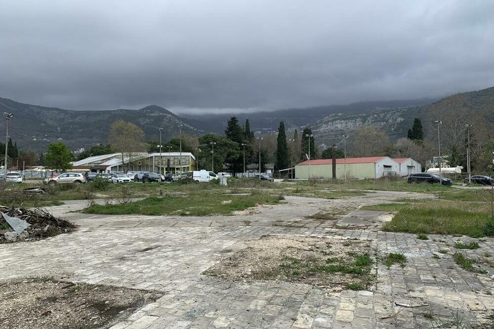 Mjesto gdje je planirana gradnja luksuznog hotela, Foto: Vuk Lajović