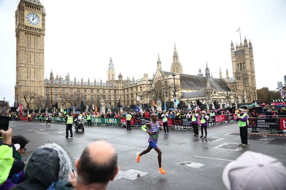 Farah na Londonskom maratonu, Foto: Reuters