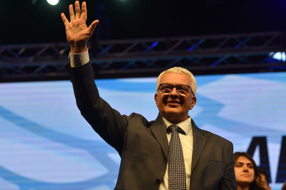 Mandić saopštio da je saglasan sa svim što piše u dokumentu predatom MUP-u, Foto: BORIS PEJOVIC