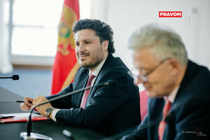Abazović: Najvažnije za građane i privredu je da cijene struje...