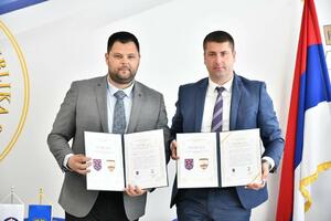 Kovačević i Katić potpisali povelju o bratimljenju Nikšića i...