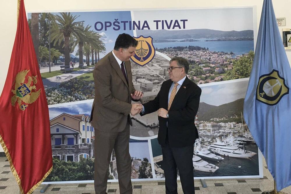 Komnenović i Timonije, Foto: Opština Tivat