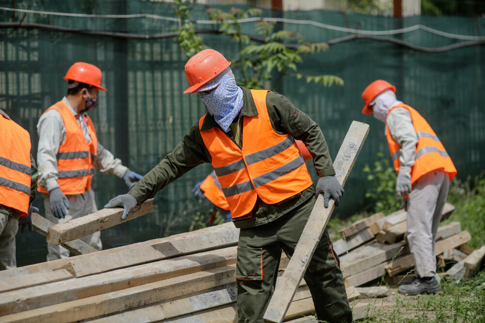Azijski radnici na gradilištu u Bukureštu, Foto: shutterstock