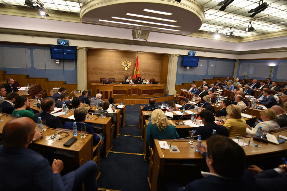 Zakonodavni dom raspušten 16. marta, ali i dalje funkcioniše nesmetano, Foto: Boris Pejović