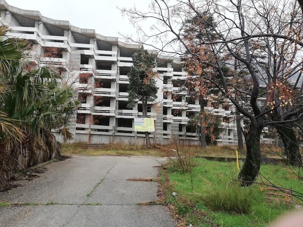 Milan Popović, Hoteli “Korali”, Sutomore, Blok “C” (7. mart 2023)