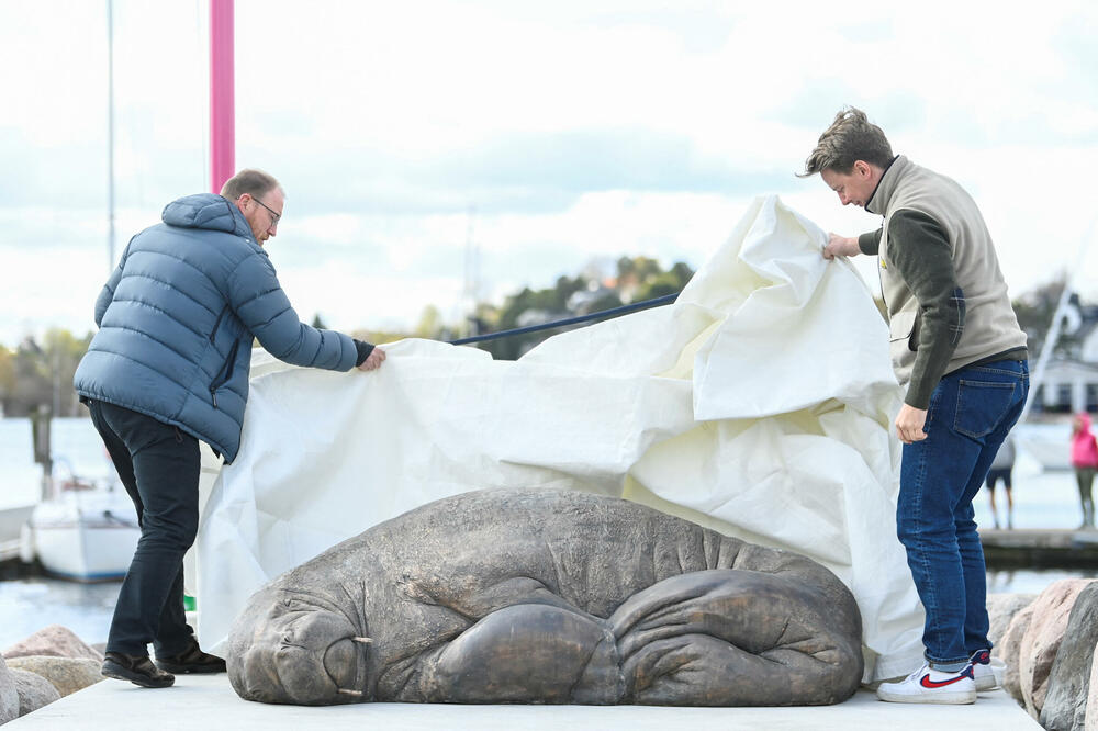 Skulptura morža freje u Oslu, Foto: REUTERS