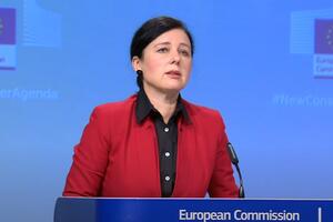 Jurova: EU želi da postane centar slobode medija, ali prije toga...