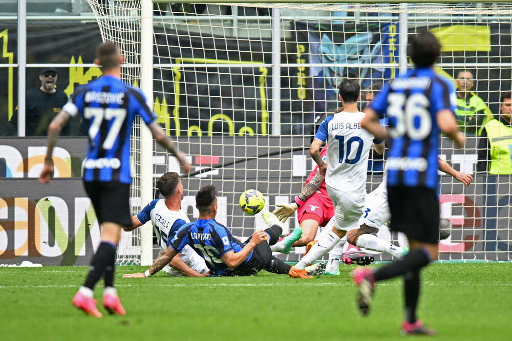 Nakon prvog gola Martinesa i sreća je bila uz Inter, Foto: REUTERS