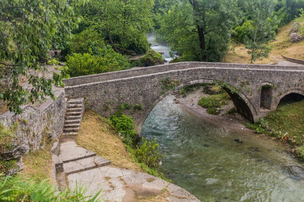 Sastavci i stari most mjesto po kojem je Podgorica karakteristična