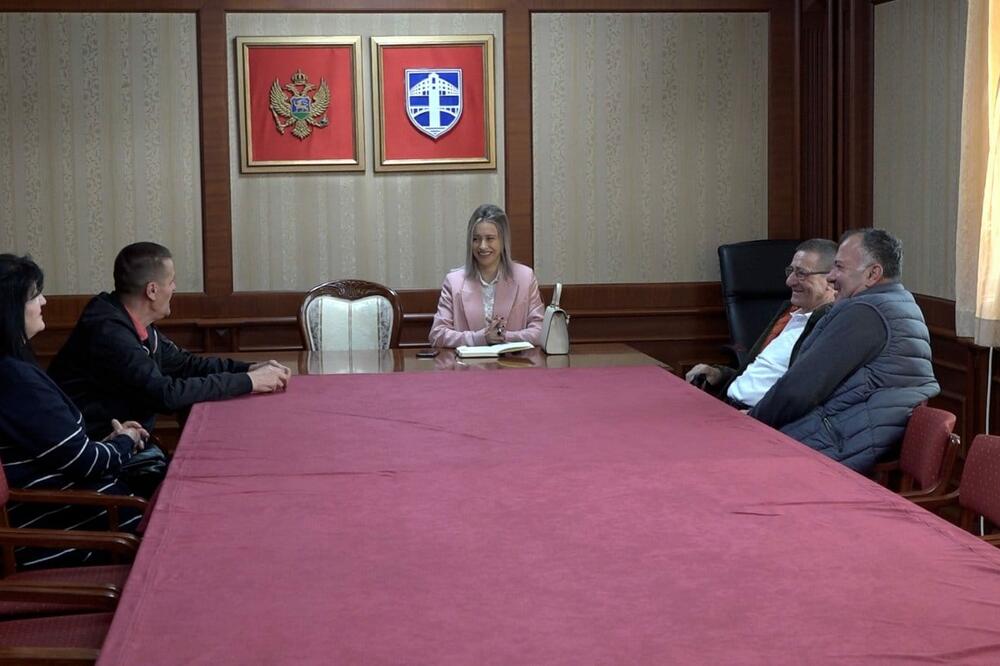 Tošić za predstavnicima bivših radnika "Vektre Jakić", Foto: SO Pljevlja