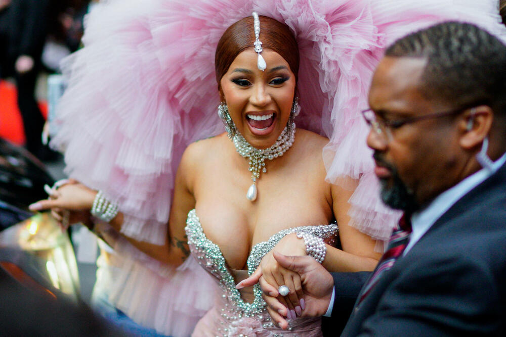 <p>Tako je nazvana u čast pokojnog modnog dizajnera Šanela i bila je posvećena Lagerfildovom doprinosu svjetskoj i američkoj modi</p>