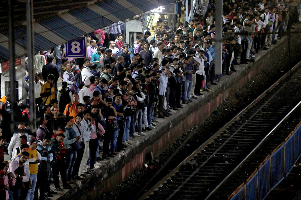 Detalj sa železničke stanice u Mumbaju, Foto: Reuters
