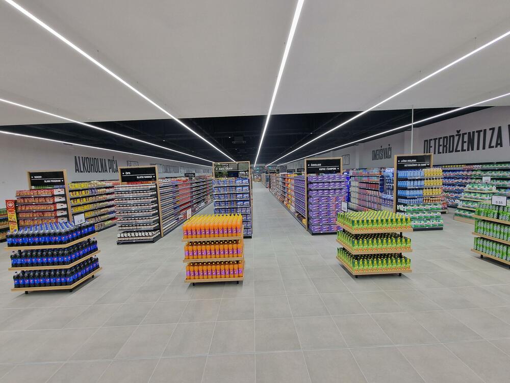 <p>Sjutra će u Danilovgradu poteći rijeka najnižih cijena</p>