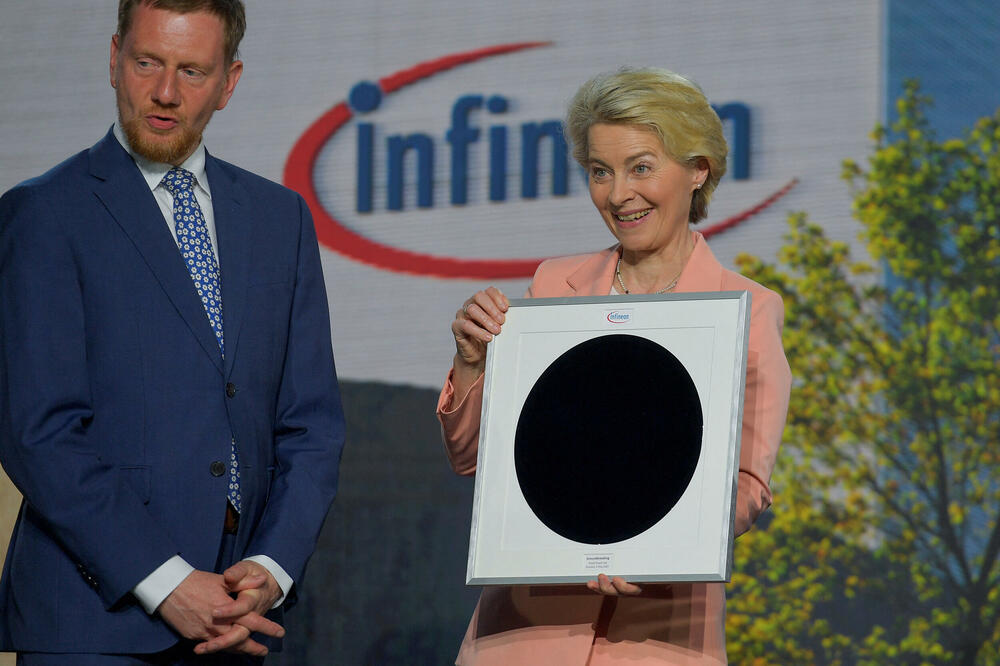 Fon der Lajen sa guvernerom Saksonije Mihaelom Krečmerom, Foto: Reuters