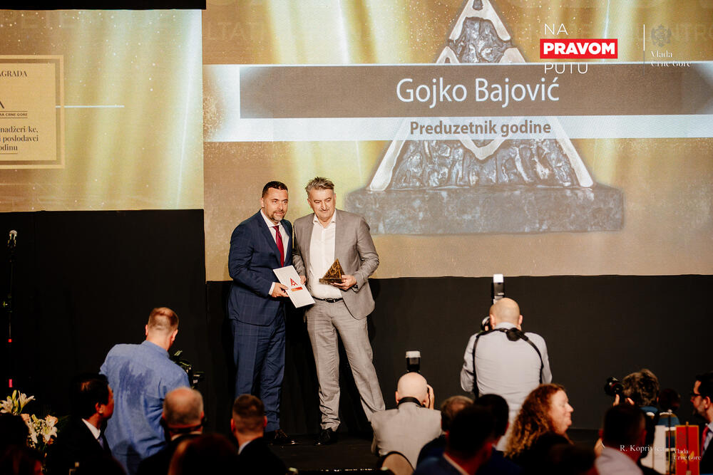 <p>Dodijeljene godišnje nagrade Asocijacije menadžera Crne Gore</p>