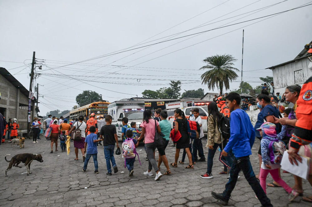 Evakuacija građana, Foto: Reuters