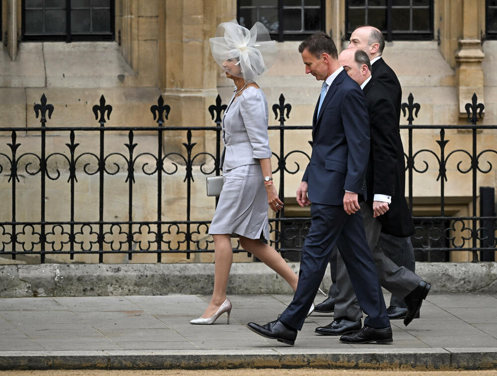 <p>"God Save the King!" (Bože čuvaj kralja) rekao je nadbiskup Kenterberija Džastin Velbi, glavni veledostojnik Anglikanske crkve</p>