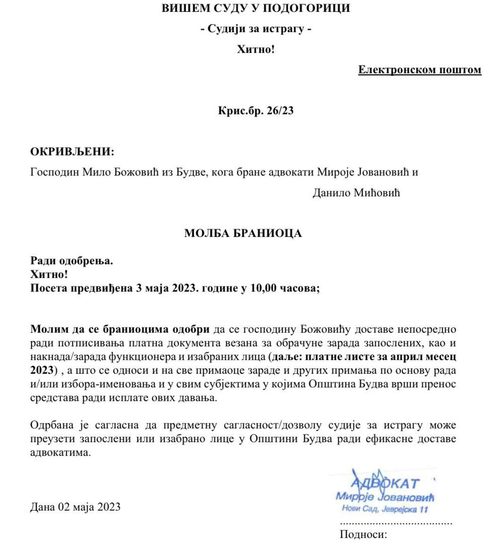 <p>Plate su prije prvomajskih praznika jedino isplatile opštinska firma Mediteran reklame, dok Komunalno preduzeće, Vodovod i kanalizacija, a prvobitno i Turistička organizacija Budva tada nisu, jer se menadžment tih kompanija iz Demokratskog fronta "solidarisao"</p>