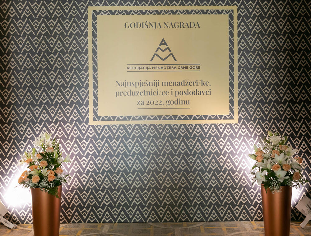 <p>Asocijacija menadžera Crne Gore (AMM) dodijelila je godišnje nagrade najuspješnijim menadžerima i preduzetnicima za 2022. godinu.</p>  <p> </p>