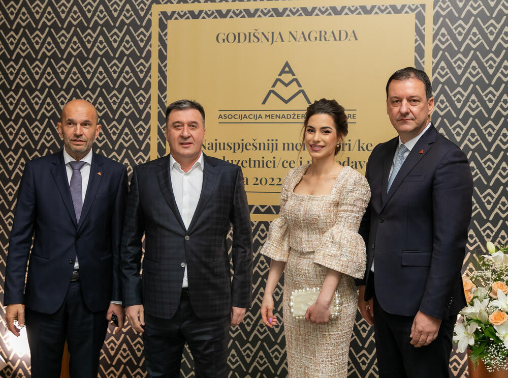 <p>Asocijacija menadžera Crne Gore (AMM) dodijelila je godišnje nagrade najuspješnijim menadžerima i preduzetnicima za 2022. godinu.</p>  <p> </p>