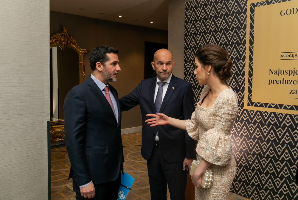 <p>Asocijacija menadžera Crne Gore (AMM) dodijelila je godišnje nagrade najuspješnijim menadžerima i preduzetnicima za 2022. godinu.</p>  <p> </p>