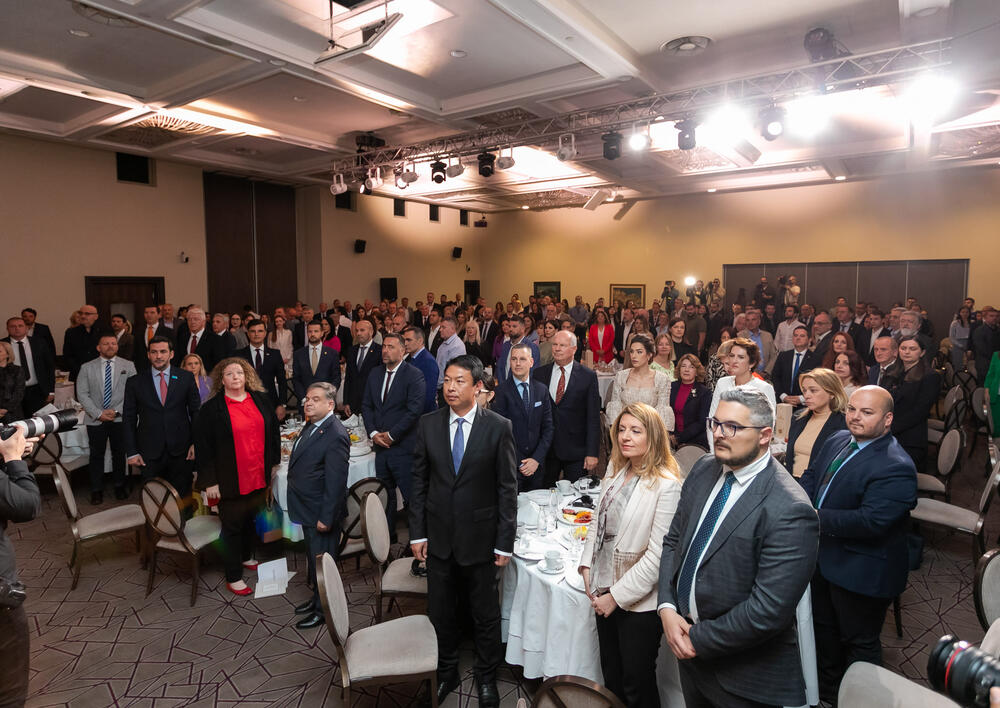 <p>Asocijacija menadžera Crne Gore (AMM) dodijelila je godišnje nagrade najuspješnijim menadžerima i preduzetnicima za 2022. godinu.</p>  <p> </p>